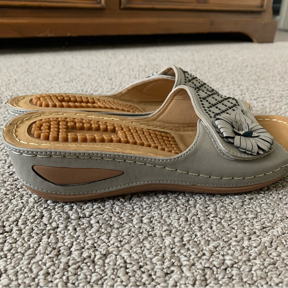 Sandals - Picture 6 of 10